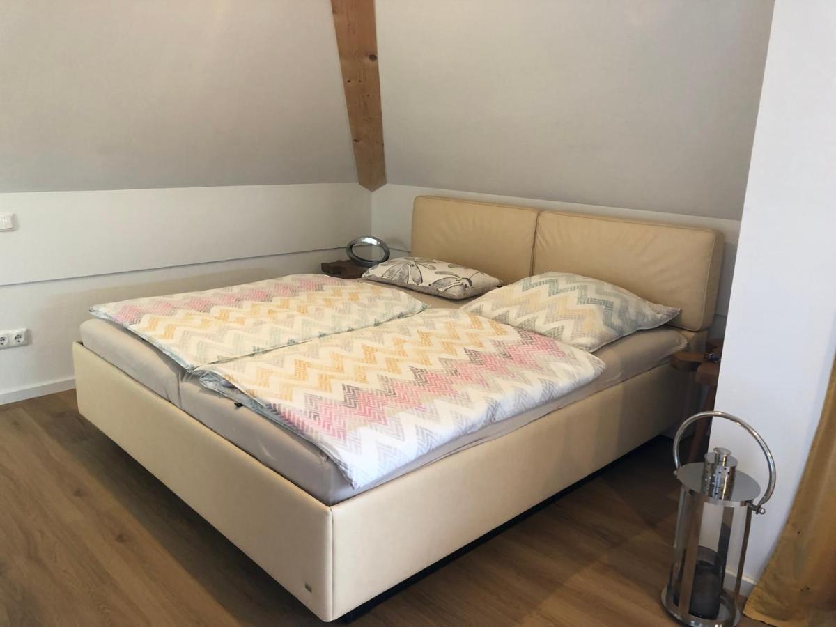 Terralpin Apartments - Charmante Dg Wohnung Mit Balkon Bruckmuhl Bagian luar foto